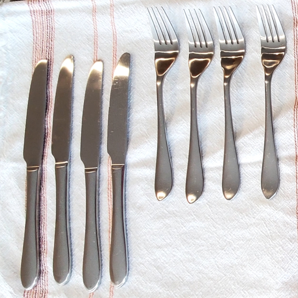 Robert Welch 8 Piece Set Meridian Brushed Satin 18/10 Stainless Flatware EUC